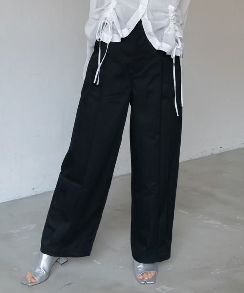 VACANCY（ヴァカンシー）の「バルーンダブルタックパンツ（その他パンツ・レディース・ブルー/アイボリー/ブラック・MEDIUM/LARGE）」の17枚目の写真