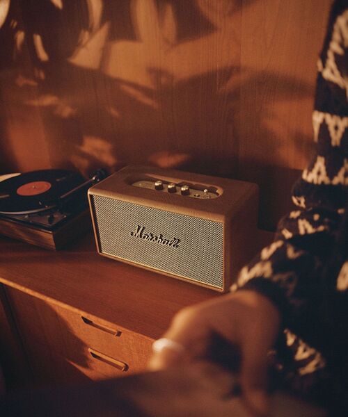 Marshall(マーシャル)の「Marshall ワイヤレススピーカー Stanmore3(生活家電・レディース・ブラウン/ホワイト/ブラック・フリ-)」の3枚目の写真