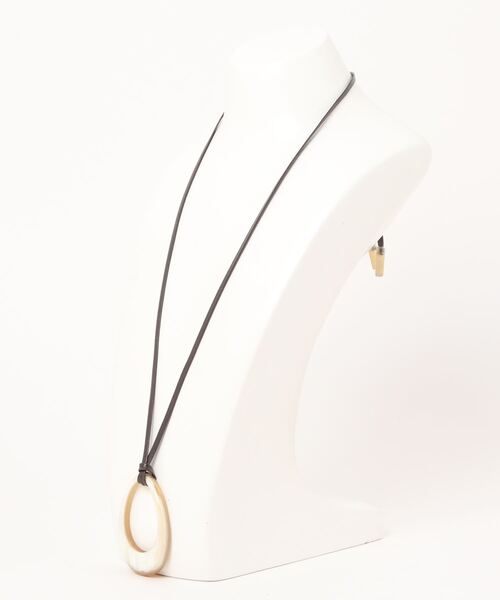BEARDSLEY（ビアズリー）の「バッファローホーンネックレス