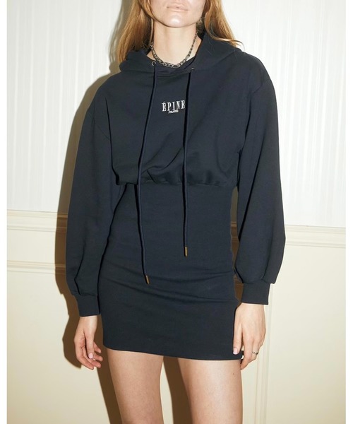 epine U cut layered onepiece