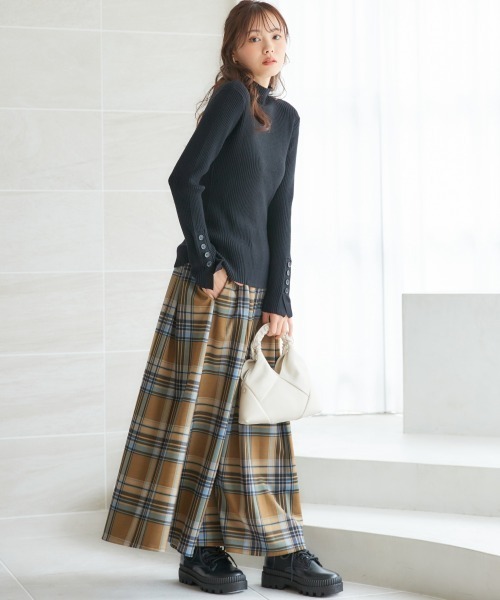 miclat（ミクラ）の「大きいサイズ　ボタンデザインニット　miclat（ニット/セーター・レディース・ブラック/ホワイト×ブラック・L/LL/3L/4L/5L）」の19枚目の写真