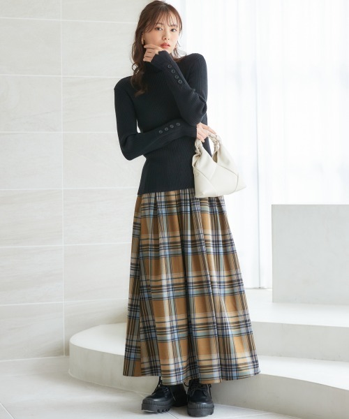 miclat（ミクラ）の「大きいサイズ　ボタンデザインニット　miclat（ニット/セーター・レディース・ブラック/ホワイト×ブラック・L/LL/3L/4L/5L）」の20枚目の写真