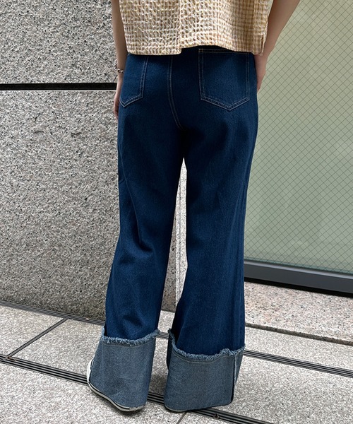 kutir（クティール）の「ロールアップデニムパンツ（デニムパンツ・レディース・インディゴブルー/ブラック・MEDIUM/LARGE/SMALL）」の4枚目の写真