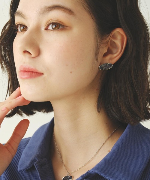 MILKFED.（ミルクフェド）の「ELLIPSE LOGO PIERCE（ピアス（両耳用）・レディース・ライトピンク/ライトブルー/ブラック・ONE SIZE）」の5枚目の写真