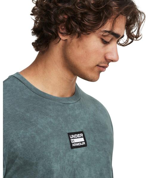 UNDER ARMOUR(アンダーアーマー)の「UAエレベーティッド コアウォッシュ ショートスリーブTシャツ(トレーニング/メンズ)(Tシャツ/カットソー・メンズ・グレー・XL/M/3XL/L/S/XXL)」の4枚目の写真