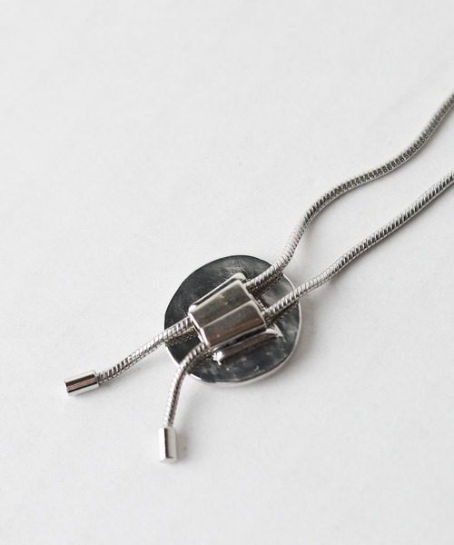 INNOCENT(イノセント)の「ループタイ/ネックレス(ネックレス・レディース・シルバー/ブラック/ゴールド・FREE)」の8枚目の写真