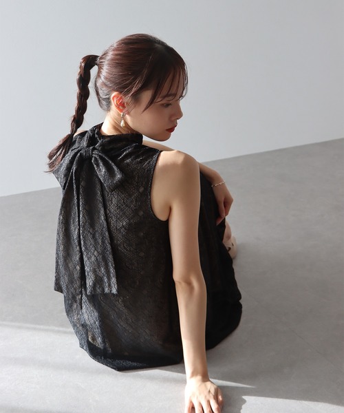 BLUEEAST（ブルーイースト）の「ジオメトリックレースバルーンドレス（ドレス・レディース・アーミー/ブラック/ブラウン・MEDIUM/LARGE）」の4枚目の写真