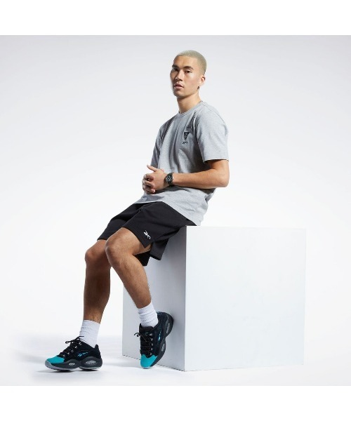 Reebok(リーボック)の「シティ リーグ ショートスリーブ Tシャツ / BB CITY LEAGUE SS T(Tシャツ/カットソー・メンズ・ブラック/ヘザーグレー・X-SMALL/LARGE/MEDIUM/SMALL/XX-LARGE/X-LARGE)」の7枚目の写真