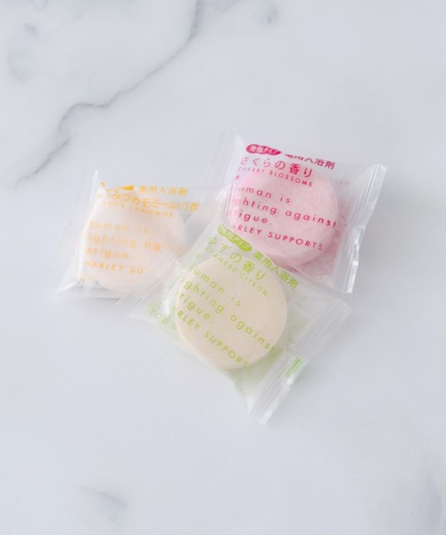 BIRTHDAY BAR（バースデイバー）の「Marble ご挨拶薬用入浴剤（入浴剤・バスケア・レディース・ピンク/グレー/ブルー/イエロー・フリー）」の5枚目の写真