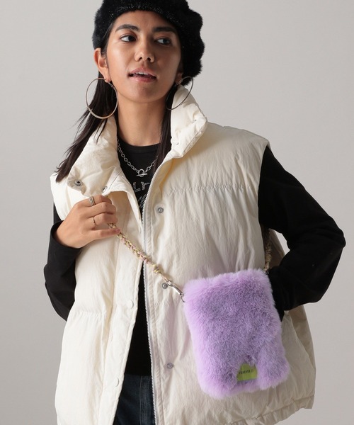 FOREVER 21(フォーエバー トゥエンティーワン)の「【2023AW】フェイクファーミニショルダー(ショルダーバッグ・レディース・パープル/ピンク/グレー・FREE)」の3枚目の写真