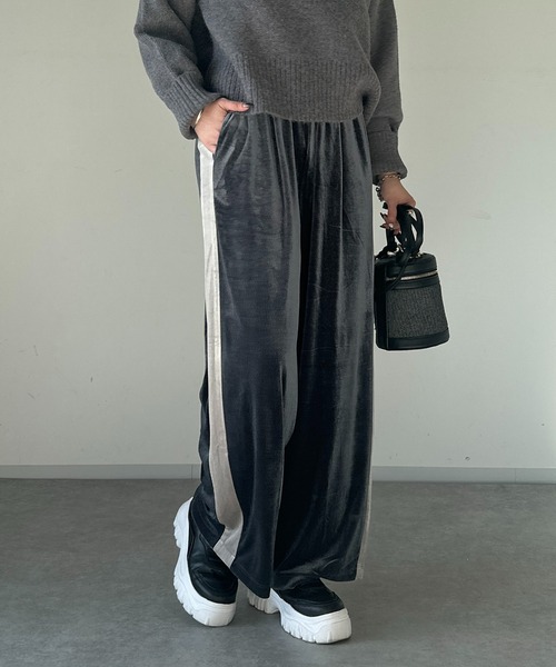 un dix cors（アンディコール）の「ライン入りベロアイージーパンツ（スウェットパンツ・レディース・グレー/チャコールグレー・FREE）」の10枚目の写真