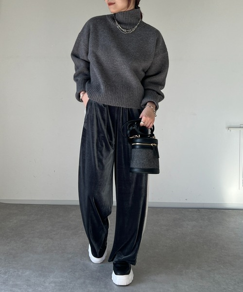 un dix cors（アンディコール）の「ライン入りベロアイージーパンツ（スウェットパンツ・レディース・グレー/チャコールグレー・FREE）」の15枚目の写真