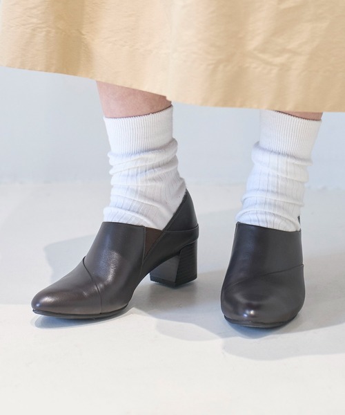 ing(イング)の「バブーシュパンプス(パンプス・レディース・ブラック/ダークブラウン・23cm/22.5cm/24cm/24.5cm/23.5cm/22cm/25cm)」の17枚目の写真