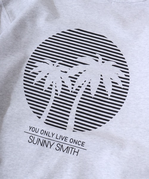 Sunny Smith(サニースミス)の「Sunny smith ヘビーウェイトパームツリープリント裏毛トレーナー(スウェット・メンズ・アッシュグレー/ブラック・LL/L)」の22枚目の写真