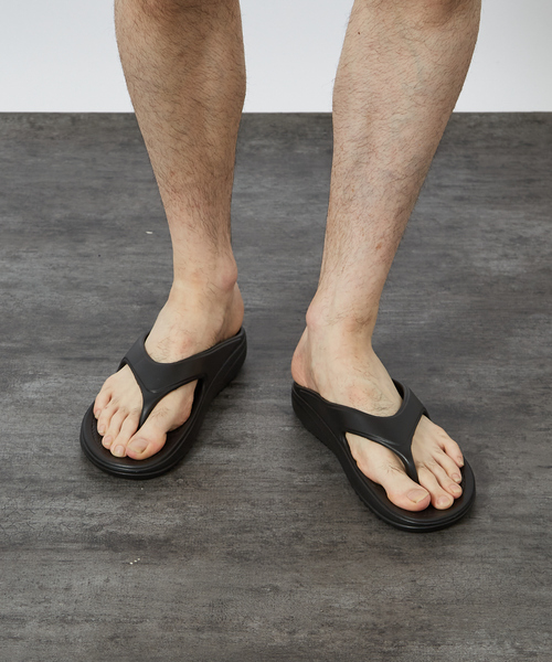 MEI（メイ）の「【MEI / メイ】リカバリー フリップサンダル（サンダル・メンズ・ホワイト/ブラック/モスグリーン・S/M/L）」の3枚目の写真