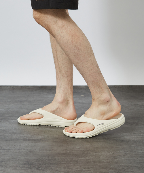 MEI（メイ）の「【MEI / メイ】リカバリー フリップサンダル（サンダル・メンズ・ホワイト/ブラック/モスグリーン・S/M/L）」の6枚目の写真