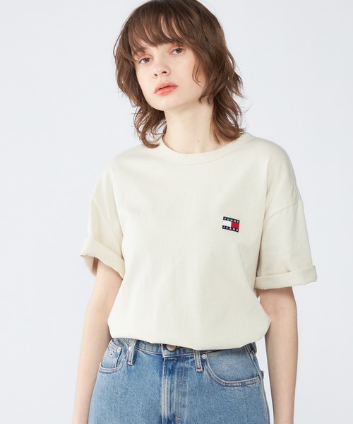 tommy jeans（トミー ジーンズ）の「【オンライン限定】レギュラーバッジTシャツ（Tシャツ/カットソー・メンズ・ホワイト/ブラック/ネイビー/アイボリー・SMALL/MEDIUM/LARGE/X-LARGE/X-SMALL）」の5枚目の写真