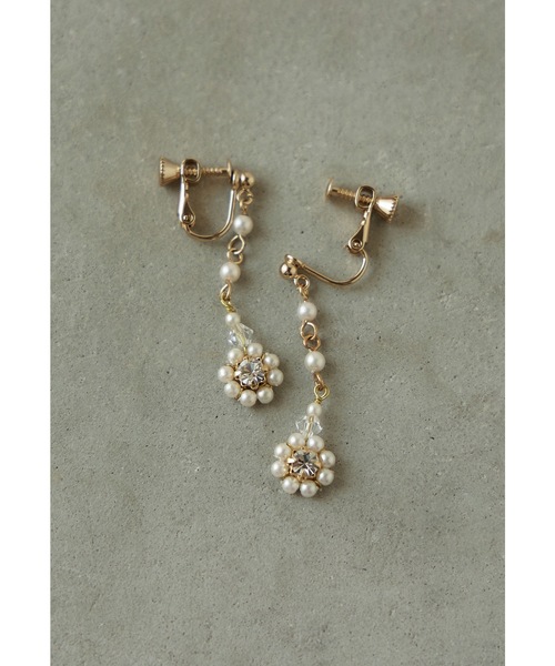 フラワーモチーフパールイヤリング 結婚式 お呼ばれ 成人式