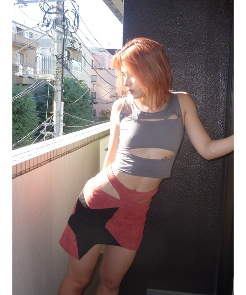 DURAS（デュラス）の「Cut-out design tank（タンクトップ・レディース・ホワイト/チャコールグレー/ブルーグリーン・FREE）」の5枚目の写真