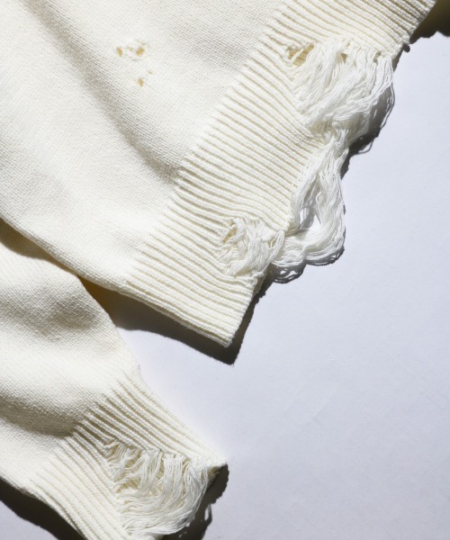 SUNNY  SPORTS（サニースポーツ）の「【SUNNY SPORTS 　サニースポーツ】WORN-OUT CREW SWEATER　ダメージスウェット（ニット/セーター・メンズ・ブラック/ブルー系/ホワイト・LARGE/MEDIUM）」の18枚目の写真