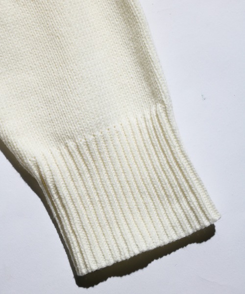 SUNNY  SPORTS（サニースポーツ）の「【SUNNY SPORTS 　サニースポーツ】WORN-OUT CREW SWEATER　ダメージスウェット（ニット/セーター・メンズ・ブラック/ブルー系/ホワイト・LARGE/MEDIUM）」の21枚目の写真