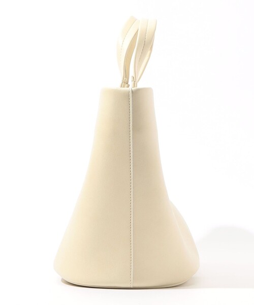 TOMORROWLAND (トゥモローランド)の「SCUE Short Handle L ハンドバッグ(バックパック/リュック・レディース・ブラック/ライトベージュ・FREE)」の4枚目の写真