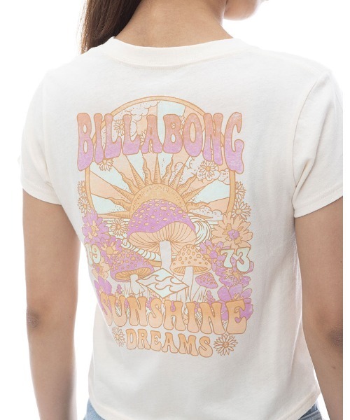 BILLABONG(ビラボン)の「BILLABONG レディース BABY FIT GRAPHIC TEE Tシャツ 【2024年春夏モデル】/ビラボンクロップドスリムフィット半袖Tシャツ(Tシャツ/カットソー・レディース・イエロー系その他/アイボリー/ブラック/パープル・MEDIUM)」の9枚目の写真