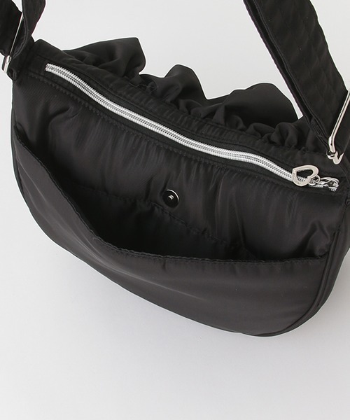 mezzo piano Junior（メゾピアノジュニア）の「フリルハーフムーンショルダー（ショルダーバッグ・キッズ・ブラック/アイボリー/ピンク・FREE）」の8枚目の写真