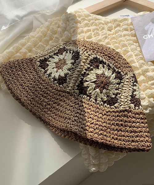 TONE SELECT GOODS（トーンセレクトグッズ）の「pur chouchou/フラワー刺繍 バケットハット P4207（ハット・レディース・ブラウン/ブラック・FREE）」の4枚目の写真