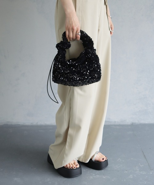 cheriella（シェリエラ）の「【cheriella】シャーリングスパンコールバッグ（ハンドバッグ・レディース・ブラック/シルバー・ONESIZE）」の6枚目の写真