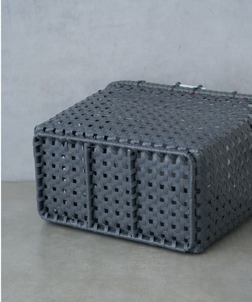 Actually（アクチュアリー）の「Lila Basket Mサイズ（かごバッグ・レディース・ホワイト/チャコールグレー・フリー）」の9枚目の写真