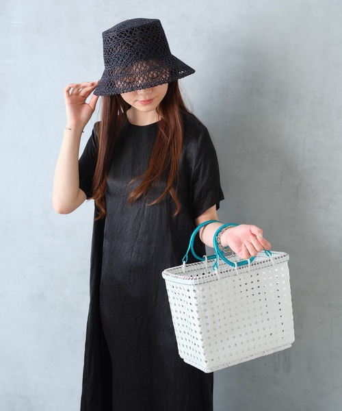 Actually（アクチュアリー）の「Lila Basket Mサイズ（かごバッグ・レディース・ホワイト/チャコールグレー・フリー）」の11枚目の写真