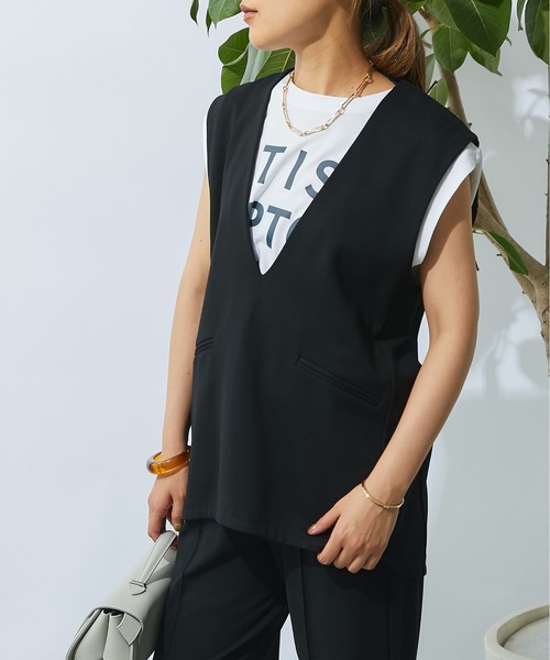 un dix cors(アンディコール)の「《2サイズ展開》ポンチベスト(ベスト・レディース・グレー/ブルー/ブラック・M/L)」の2枚目の写真