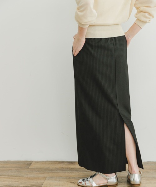 ITEMS URBANRESEARCH(アイテムズ アーバンリサーチ)の「ストライプロングスカート(スカート・レディース・ブラック/グレー・FREE)」の4枚目の写真