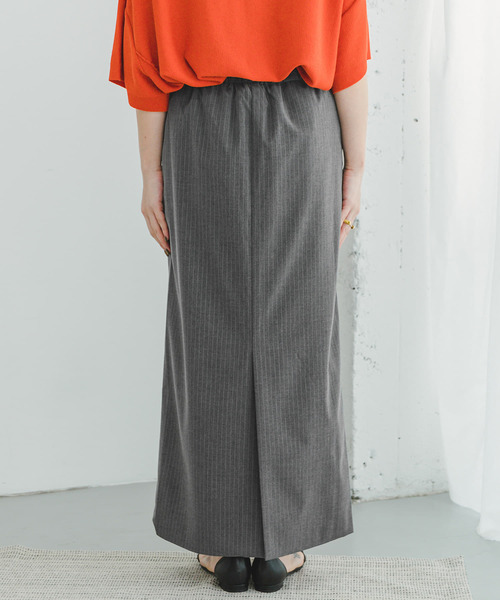 ITEMS URBANRESEARCH(アイテムズ アーバンリサーチ)の「ストライプロングスカート(スカート・レディース・ブラック/グレー・FREE)」の15枚目の写真