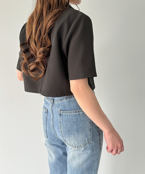 JUNOAH（ジュノア）の「半袖ショートテーラードジャケット（テーラードジャケット・レディース・ダークグレー/アイボリー/ブラック・X-LARGE/LARGE/MEDIUM）」の15枚目の写真