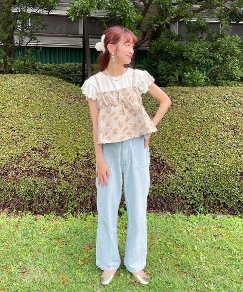 flower（フラワー）の「デニムベイカーパンツ（デニムパンツ・レディース・ライトブルー/ネイビー/ブルー・FREE）」の18枚目の写真