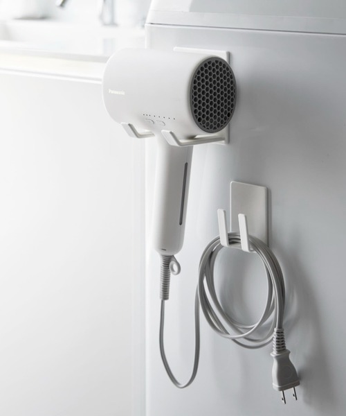 tower（タワー）の「tower（タワー）マグネットドライヤー＆コードホルダー（バス/トイレグッズ・レディース・ホワイト・ONE SIZE）」の2枚目の写真