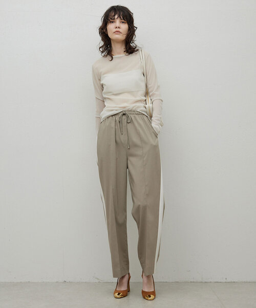 美品 ガリャルダガランテ ラインパンツ ネイビー サイズ0 ガリャルダガランテ ラインパンツ ネイビー サイズ0 - メルカリ