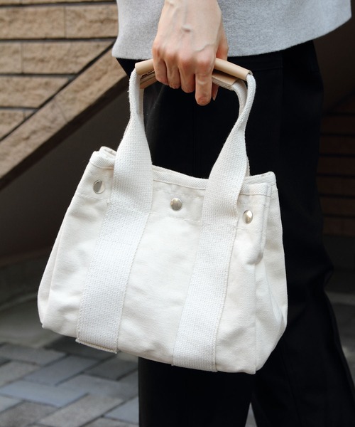THE SHINZONE（ザ　シンゾーン）の「THE SHINZONE/シンゾーン　ユースフル トートバッグ　USEFUL TOTE BAG（SMALL）　24AMSIT02（トートバッグ・レディース・ナチュラル/レッド・FREE）」の4枚目の写真