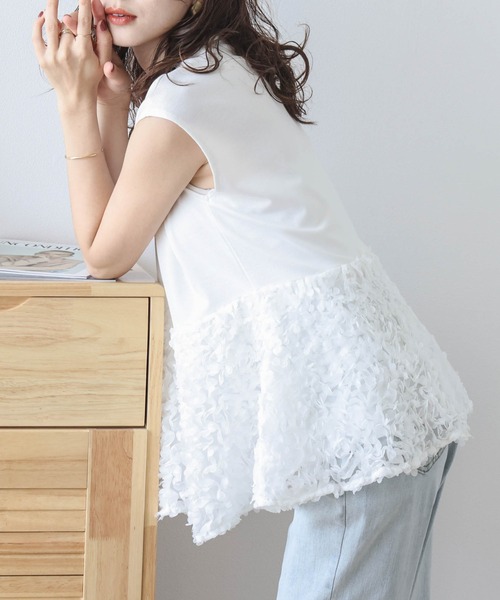 AMELY(エミリー)の「フラワーチュール ペプラムトップス(シャツ/ブラウス・レディース・ブラック系その他2/ブラック系その他/ホワイト系その他2/ホワイト系その他・フリー)」の18枚目の写真