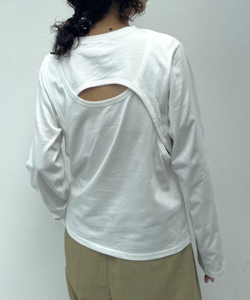 y/m(イム)の「バックデザインロンT(Tシャツ/カットソー・レディース・ブラック/オフホワイト・FREE)」の2枚目の写真
