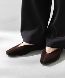 welleg（ウェレッグ）の「新色追加！ 【 極やわ 】Vカット ゴールドアクセントパンプス（パンプス）」