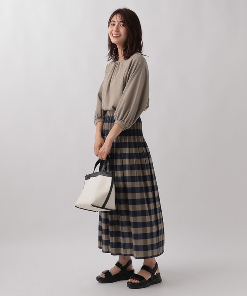 Elura（エルーラ）の「ひやっとタッチブラウス見えTシャツ/138094（Tシャツ/カットソー・レディース・グレー/ブラック/ホワイト/グリーン系その他・LARGE/MEDIUM）」の21枚目の写真