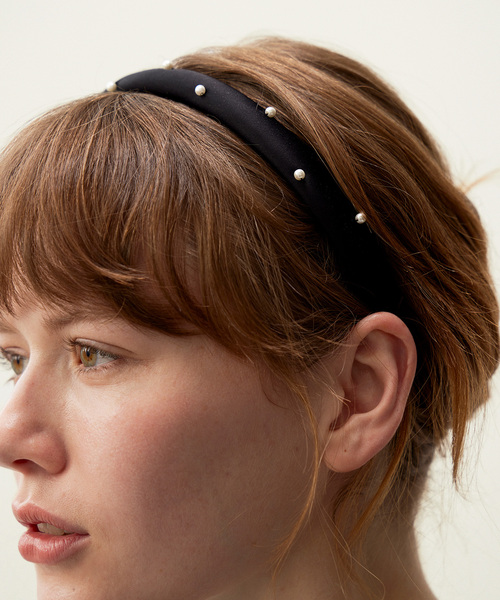 Spick & Span（スピックアンドスパン）の「TRESSE / トレス petite perle serre tete HB14（カチューシャ・レディース・ブラウン・FREE）」の2枚目の写真