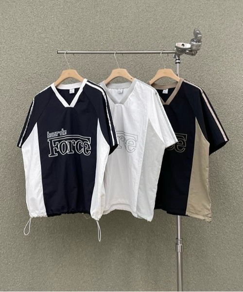Per sist ence(パーシエンス)の「カレッジロゴVネックナイロントップス(Tシャツ/カットソー・レディース・ホワイト/ネイビー/ブラック・FREE)」の17枚目の写真