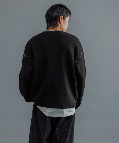 ADAM ET ROPE'（アダムエロペ）の「《アンチピリング/毛玉防止》【WEB限定】ポイント ステッチ ルーズシルエット ニットプルオーバー / ユニセックス（ニット/セーター・メンズ・ブラック/ホワイト・S/M/L）」の15枚目の写真