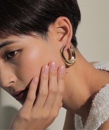 カーブデザイン メタル ピアス