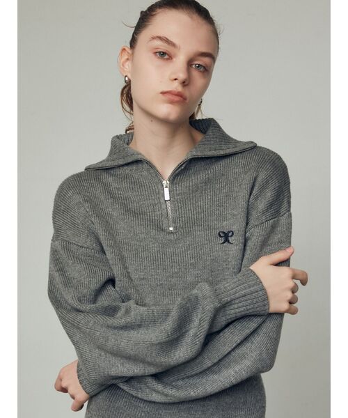 EMODA（エモダ）の「チューズハーフジップニット（ニット/セーター・レディース・ベージュ/グレー/ブラック・FREE）」の4枚目の写真