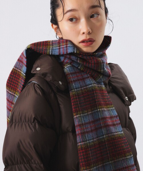 BEAMS BOY（ビームスボーイ）の「HIGHLAND TWEEDS / チェック ストール 小（マフラー・レディース・オレンジ系その他/ブルー/ブルー系その他2/ホワイト/レッド/グリーン/ベージュ/インディゴブルー・ONE SIZE）」の15枚目の写真
